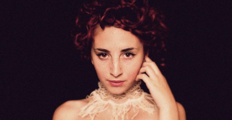 EMMY CURL OVAR