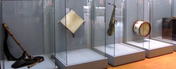 A INSTRUMENTOS