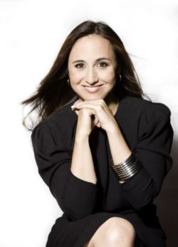 JOANA CARNEIRO MAESTRINA