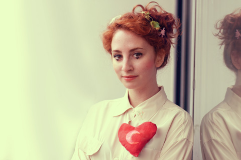 emmy Curl